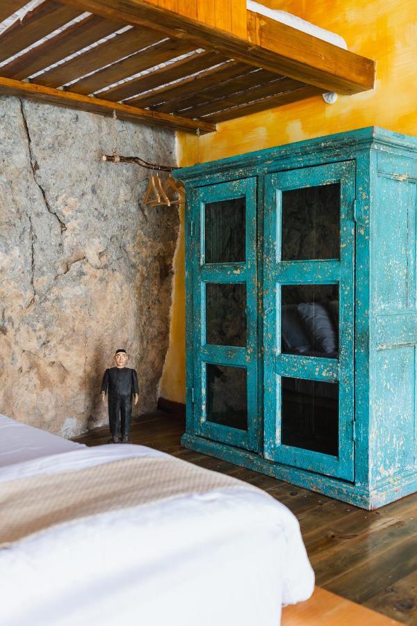 Lodge Baba Yaga Atitlan