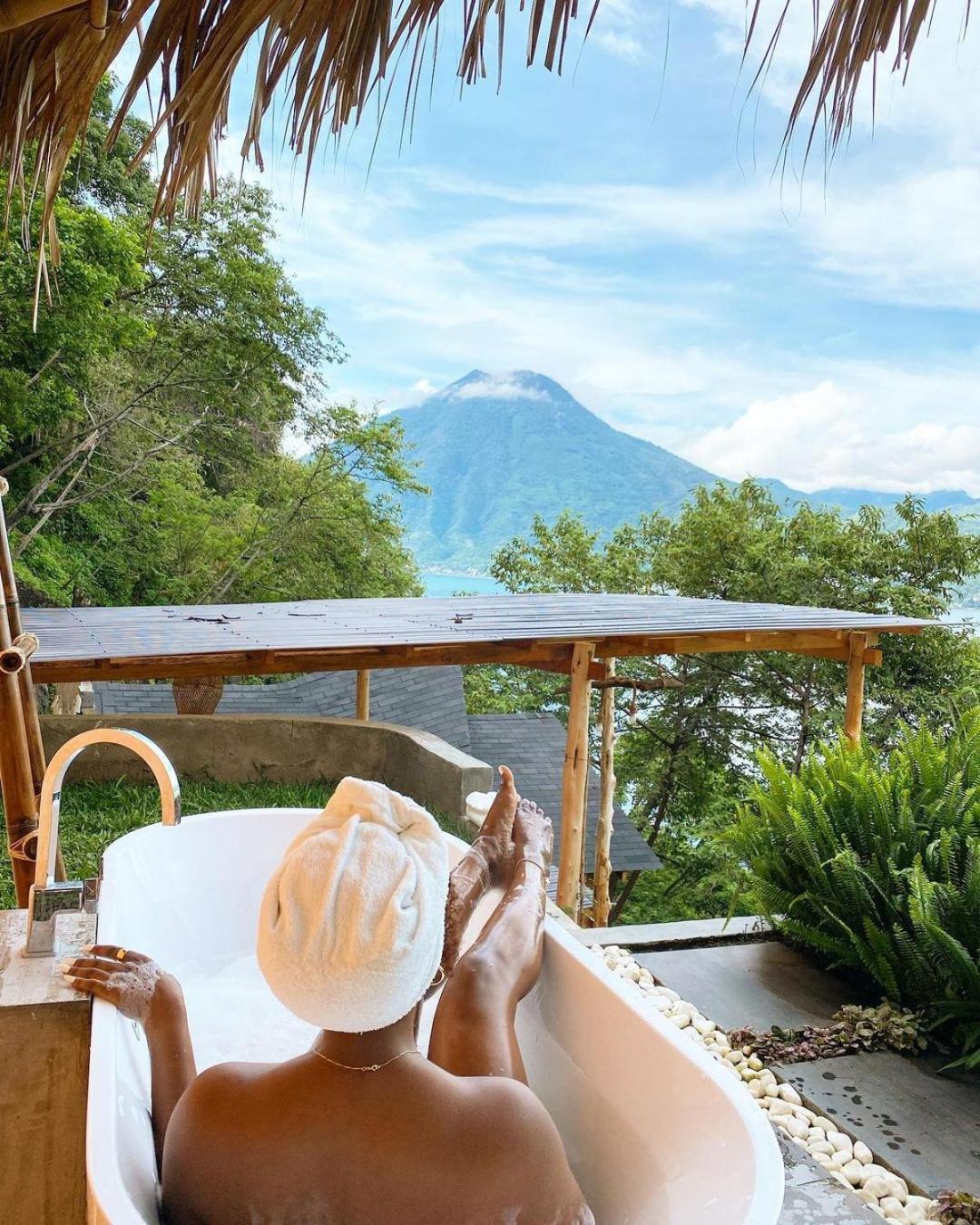 Lodge Baba Yaga Atitlan