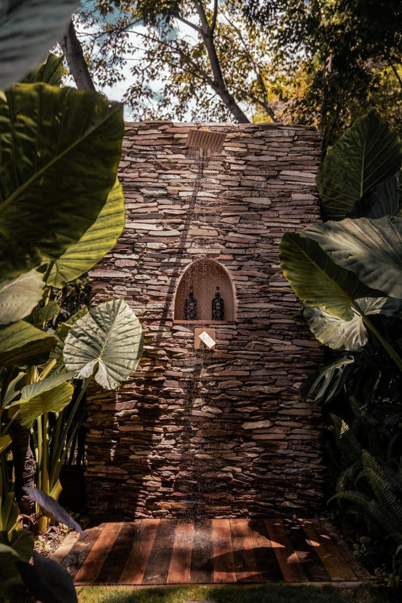 Lodge Baba Yaga Atitlan *